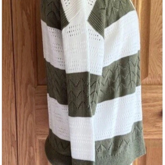 CHARTER CLUB Elegant Green and Cream Women's Cardigan - Picture 8 of 14
